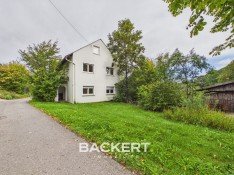 Hauptbild Handwerker aufgepasst! Geräumiges Wohnhaus mit viel Potenzial und eigener Scheune