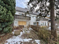 Hauptbild Stark sanierungsbedürftige Doppelhaushälfte sucht Handwerker