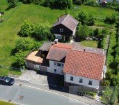 Hauptbild Wohnen, Arbeiten, Hobby. Hier ist vieles möglich. Geräumiges Wohnhaus sucht Liebhaber!